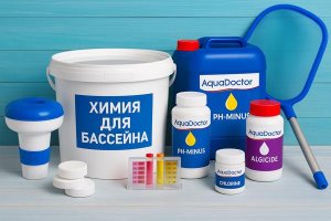 ХИМИЯ ДЛЯ БАССЕЙНА: ПРИНЦИПЫ ПРИМЕНЕНИЯ, ТИПЫ ПРЕПАРАТОВ И ОСОБЕННОСТИ ИСПОЛЬЗОВАНИЯ СРЕДСТВ «АКВАДОКТОР»